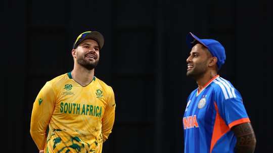 Two unbeaten giants collide in Ahmedabad blockbuster