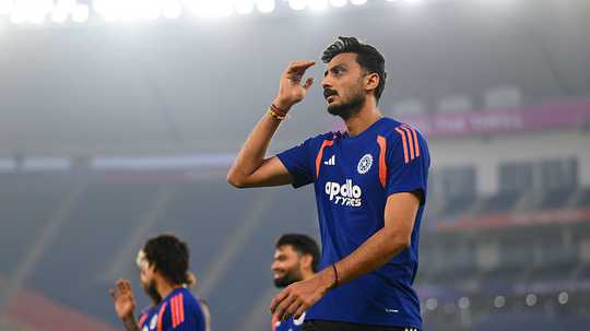 Suryakumar and Gambhir explained the selection decision to Axar - Sitanshu Kotak