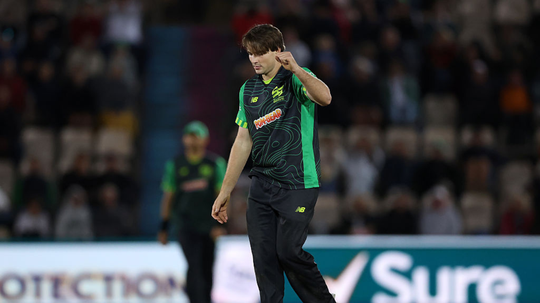 Uncapped James Coles becomes most expensive player in inaugural Men's Hundred auction