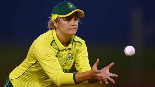 Dane van Niekerk ruled out of New Zealand tour with calf injury