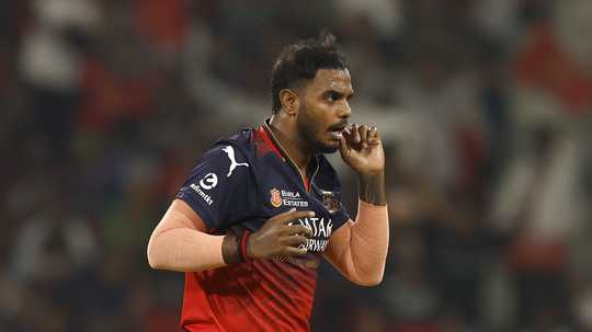 Mo Bobat confirms Yash Dayal won't join squad, to remain under RCB contract
