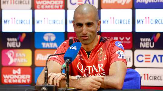 Fast bowling injuries a symptom of congested schedule - Mo Bobat