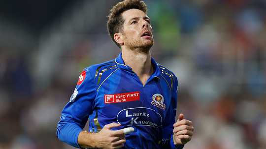 Santner joins Mumbai Indians squad in Delhi
