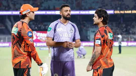IPL Pulse: Green grass and great hands