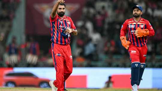 Pant, Shami get LSG off the mark
