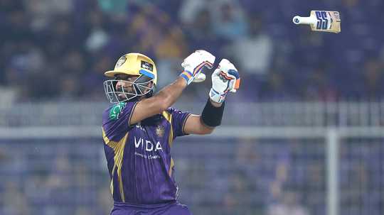 Data Shorts: KKR's incessant middle-overs struggles