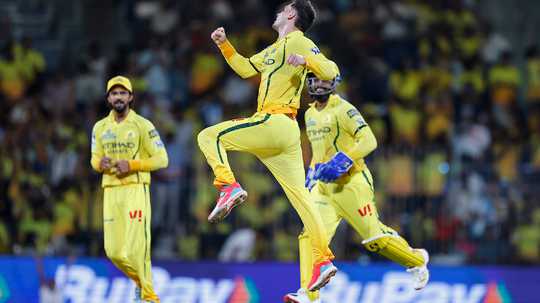 Talking points - CSK's new spin twins, the cat and mouse game with Narine