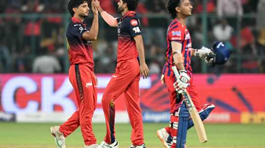 Pacers dismantle LSG to take RCB to the top