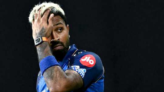 Hardik hints at 'difficult calls' after MI's fourth loss in a row