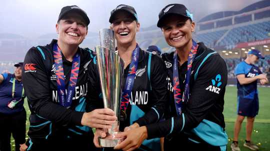 Bates, Devine, Tahuhu headline New Zealand squad for one last World Cup