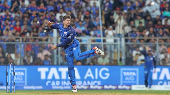 Santner suffers grade three ACL shoulder injury