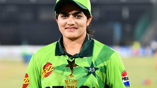 Shamas, Feroza hit tons as Pakistan win big to clinch ODI series
