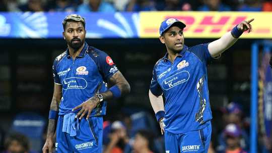 Hardik under assessment in Mumbai; Dhoni may travel to Lucknow