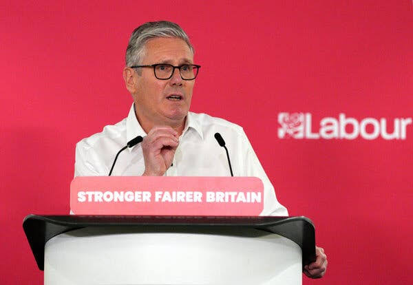 Pressure on Starmer Mounts as Dozens of Labour Lawmakers Call on Him to Quit