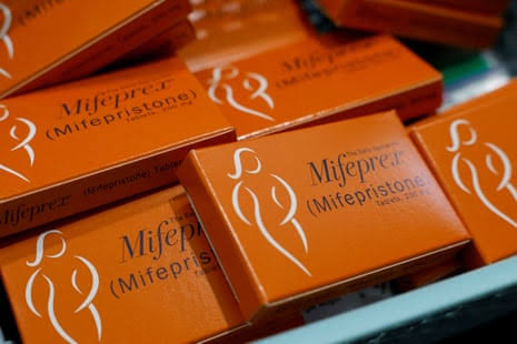 US supreme court temporarily extends access to mail-order abortion medication mifepristone