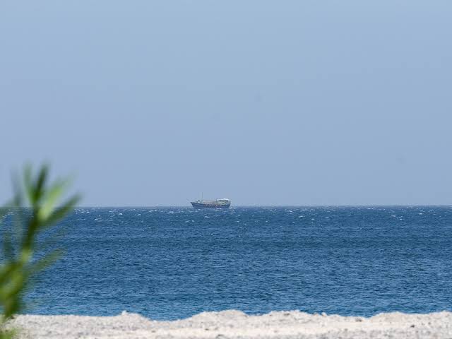 US says two naval ships ‘transited’ Strait of Hormuz for mine-clearing