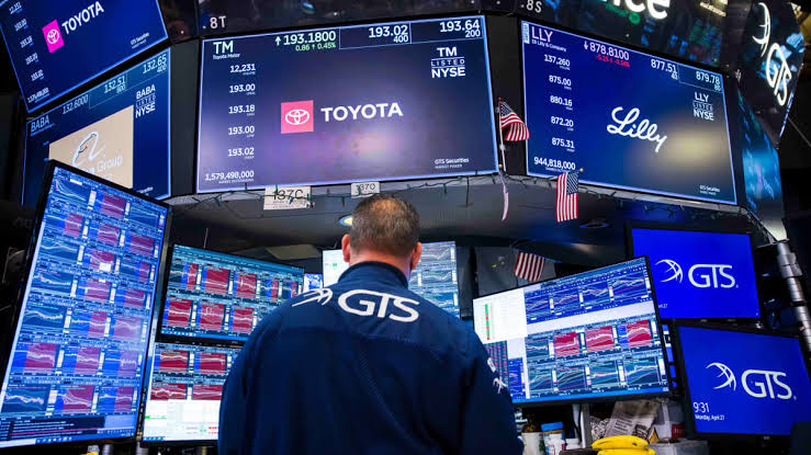 S&P 500 futures are flat as Wall Street looks ahead to ‘Mag 7’ earnings and Fed decision: Live updates