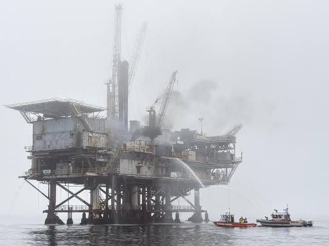 Oil rig off the SoCal coast catches fire; ‘no immediate threat’ to environment, officials say