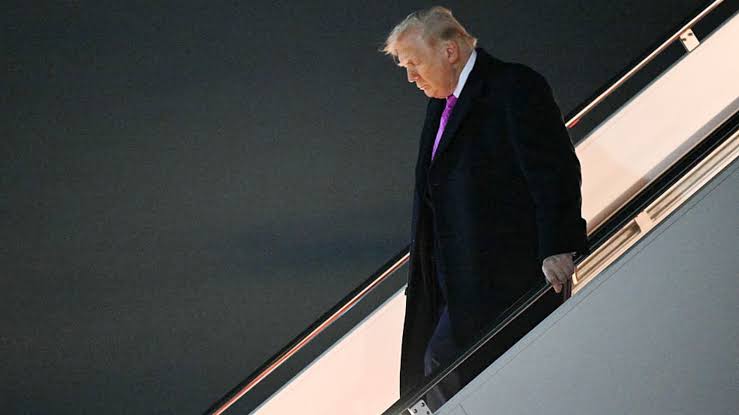 Trump says U.S. will destroy Iran’s oil wells, Kharg Island without deal to 'immediately' reopen Hormuz Strait