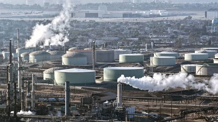 Oil falls as Vance signals diplomatic efforts are ongoing to resolve Mideast conflict