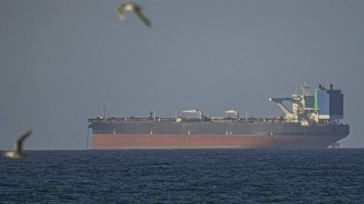 A few tankers and ships are going through the Strait of Hormuz. Here's the latest traffic