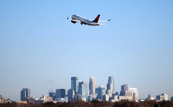 Delta Will Stop Serving Snacks and Drinks on Short Flights