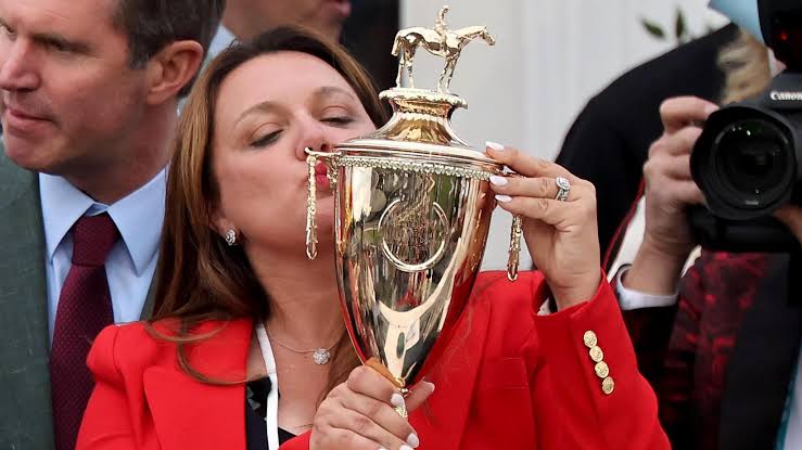 Kentucky Derby 2026: Cherie DeVaux makes history as Golden Tempo wins after late surge