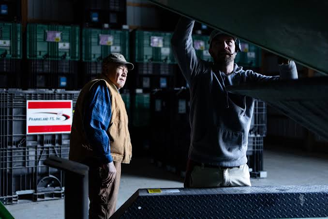 Illinois farmers brace for another bruising season as Iran war spikes fertilizer prices