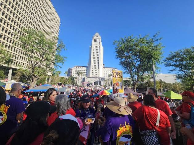 Los Angeles schools brace for massive strike by teachers, principals and staff