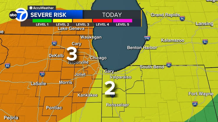 Chicago, Illinois weather forecast: Severe thunderstorms move through area, Tornado Warnings expire | LIVE RADAR
