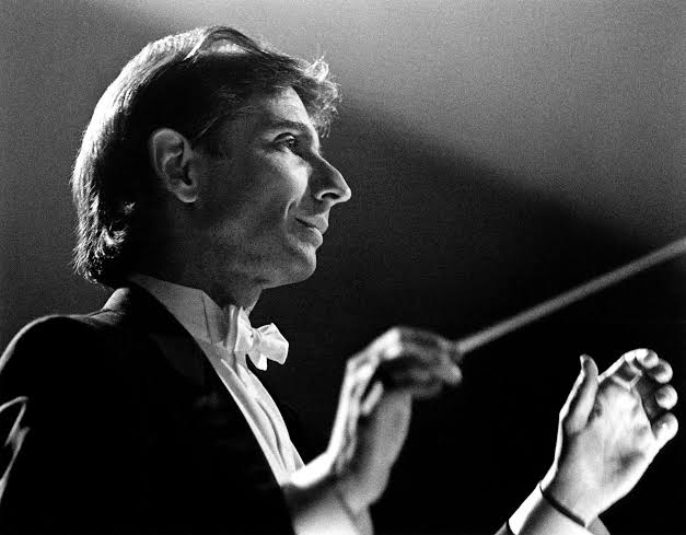 Michael Tilson Thomas, transformative music director of S.F. Symphony, dies at 81