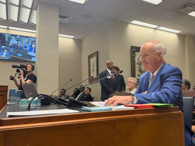 Louisiana Senate committee drops one of two majority-Black districts in advancing map