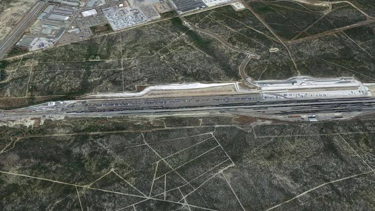 Six dead bodies found on Union Pacific train near mile marker 13 of I-35