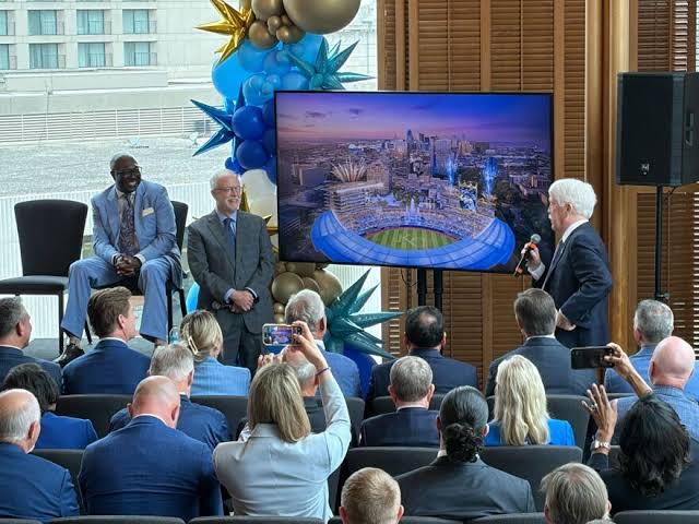 Kansas City Royals announce Crown Center as new ballpark location, in deal with Hallmark
