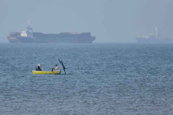 US fires on and disables 2 more Iranian tankers as tensions rise in the Strait of Hormuz