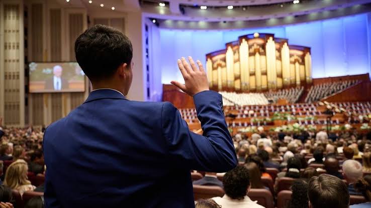 Latter-day Saints sustain new church president at conference