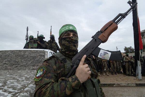 Hamas Officials Say Group Is Ready to Hand Over Some Weapons