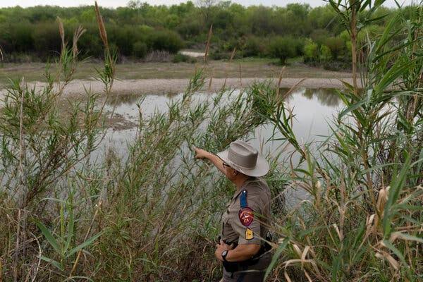 Texas Can Arrest and Deport People Who Illegally Cross at Mexico Border, Court Says