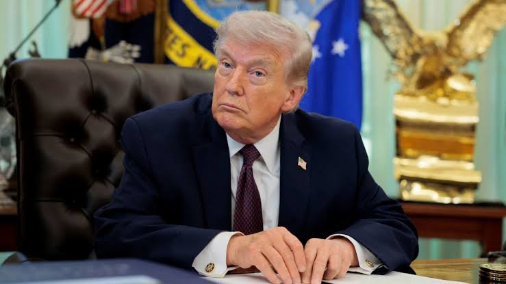 Trump threatens Iran again as ceasefire deadline looms, U.S. gears up for peace talks