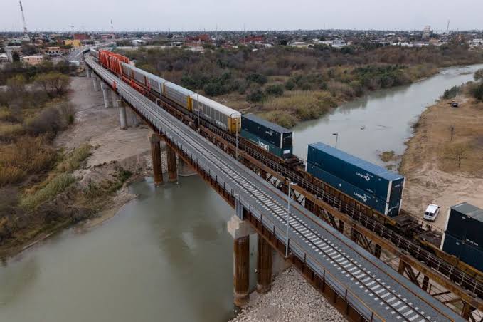 Union Pacific cargo train: 6 people found dead in a boxcar in Texas as temperatures soared, police say