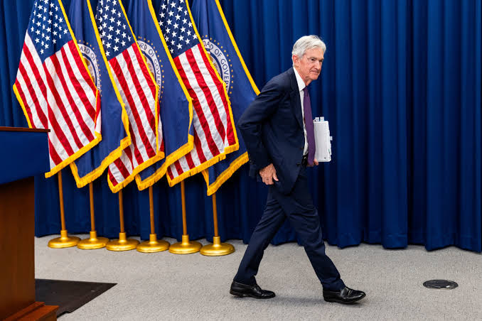 Why Jerome Powell Decided to Stay at the Fed