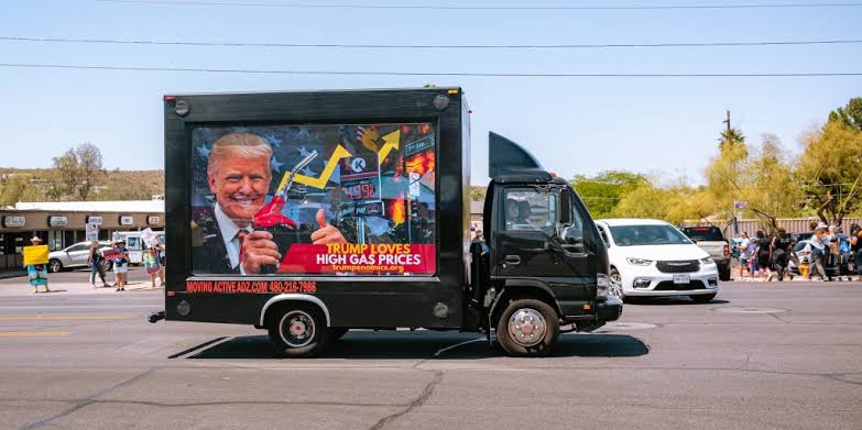 Trump’s approval rating hits new low amid war and high gas prices