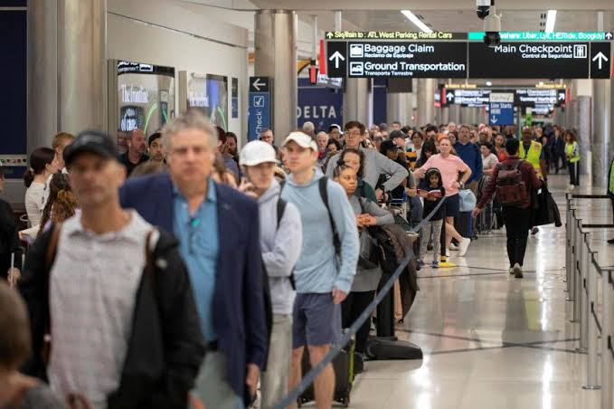Funding TSA won’t fix long airport lines overnight