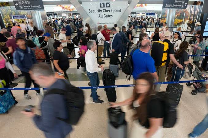 ICE officers could remain at airports after TSA workers are paid