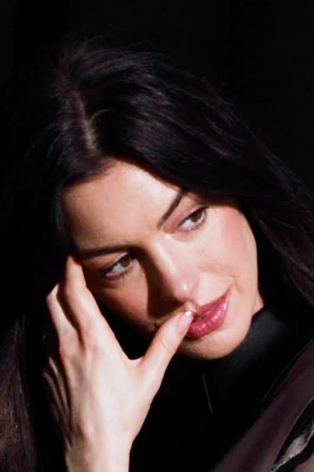 Anne Hathaway, Queen of Effort, Is Finally Ready to Vibe