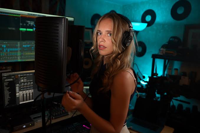 She Survived the FLDS Cult. Now, She’s Healing Through Music