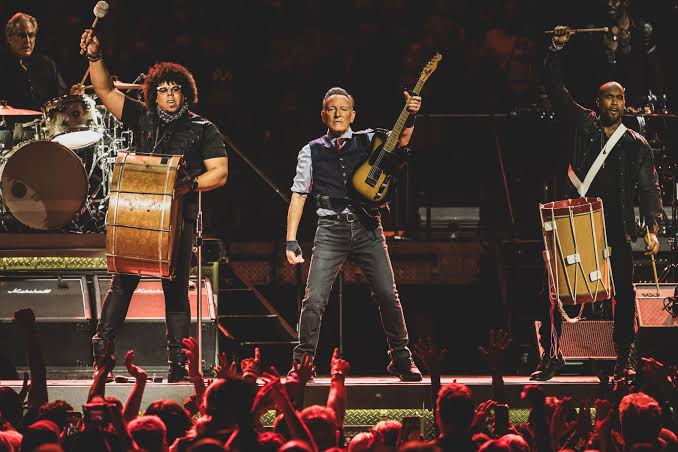 Bruce Springsteen’s Tour Is an American Revival That Succeeds Where Democrats Fail