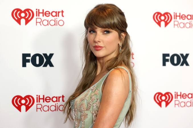 Taylor Swift's Wedding Dress Might Pay Tribute to an Iconic Old Hollywood Star When She Says "I Do" to Travis Kelce