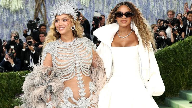 Look of the Week: Beyoncé brings Blue Ivy for the teen’s Met Gala debut