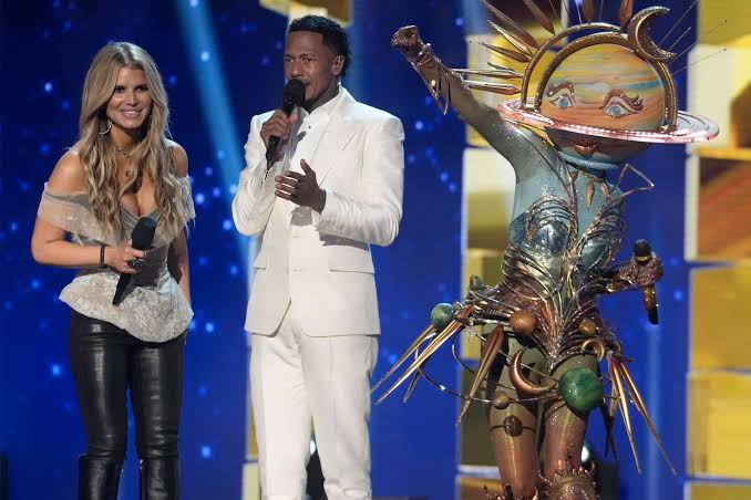 'The Masked Singer' season 14 winner revealed in finale as 4 celebs unmasked